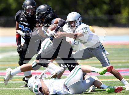 Thumbnail 2 in De La Salle @ Clayton Valley Charter photogallery.