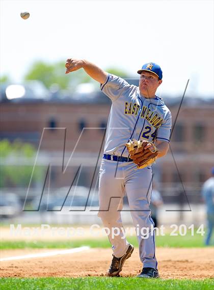 Thumbnail 3 in MacArthur vs. East Meadow (Section 8 Class AA Quarterfinal) photogallery.