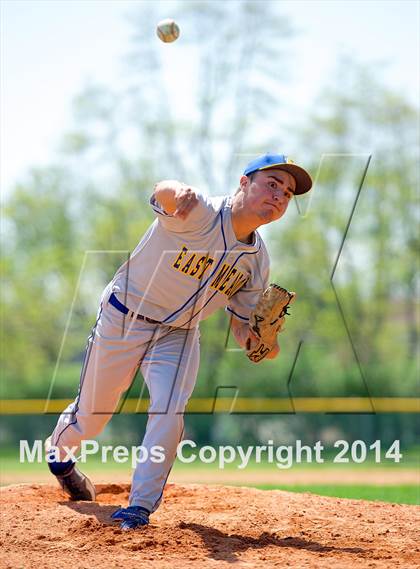 Thumbnail 2 in MacArthur vs. East Meadow (Section 8 Class AA Quarterfinal) photogallery.