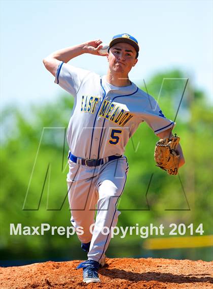 Thumbnail 3 in MacArthur vs. East Meadow (Section 8 Class AA Quarterfinal) photogallery.