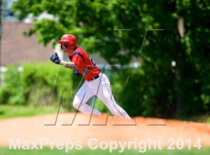 Thumbnail 3 in MacArthur vs. East Meadow (Section 8 Class AA Quarterfinal) photogallery.