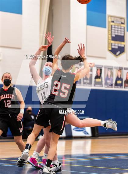 Thumbnail 2 in Wellesley @ Needham photogallery.