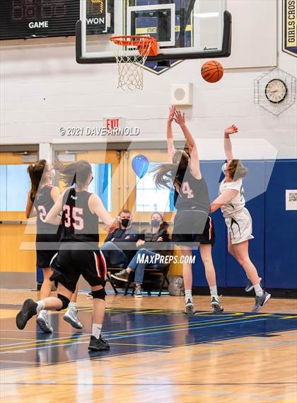 Thumbnail 3 in Wellesley @ Needham photogallery.