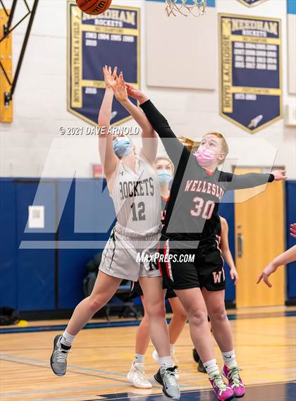 Thumbnail 1 in Wellesley @ Needham photogallery.