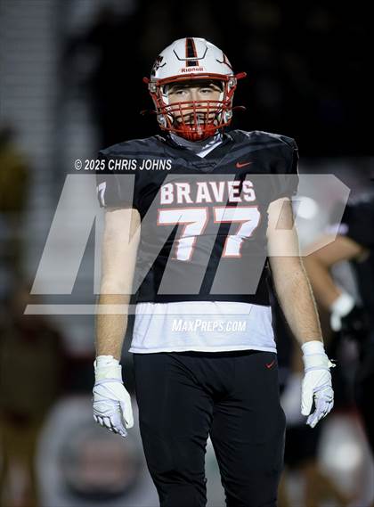 Thumbnail 3 in Waterloo vs Mt. Zion (IHSA 4A First Round) photogallery.