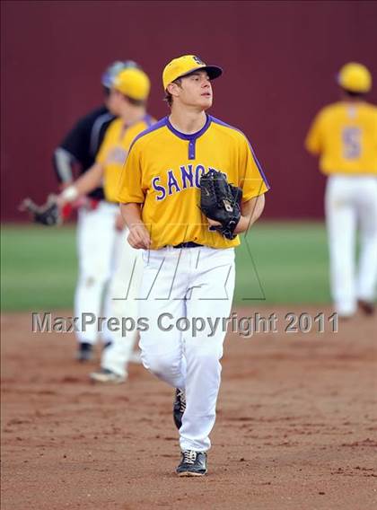 Thumbnail 1 in Lovejoy vs Sanger (3A Region 2 Area Playoffs) photogallery.