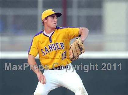 Thumbnail 3 in Lovejoy vs Sanger (3A Region 2 Area Playoffs) photogallery.