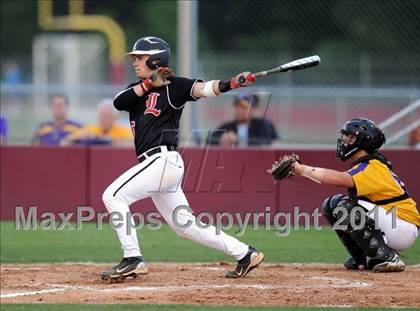 Thumbnail 2 in Lovejoy vs Sanger (3A Region 2 Area Playoffs) photogallery.