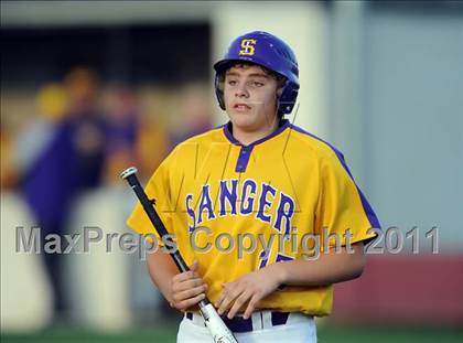 Thumbnail 3 in Lovejoy vs Sanger (3A Region 2 Area Playoffs) photogallery.