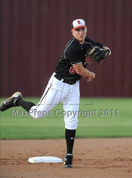 Thumbnail 3 in Lovejoy vs Sanger (3A Region 2 Area Playoffs) photogallery.