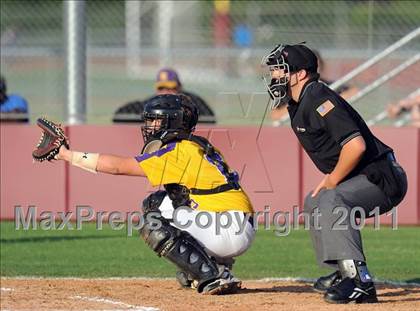 Thumbnail 2 in Lovejoy vs Sanger (3A Region 2 Area Playoffs) photogallery.