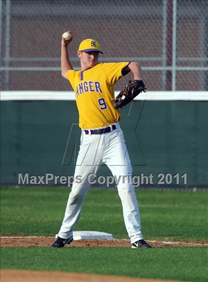 Thumbnail 3 in Lovejoy vs Sanger (3A Region 2 Area Playoffs) photogallery.