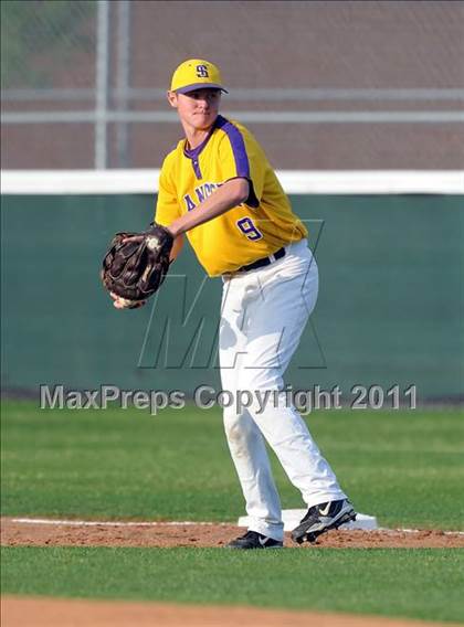 Thumbnail 1 in Lovejoy vs Sanger (3A Region 2 Area Playoffs) photogallery.
