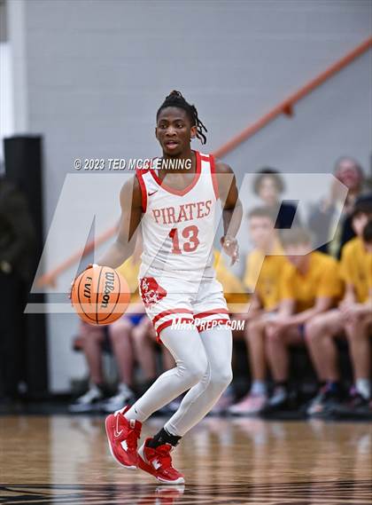 Thumbnail 2 in Drew Central vs. Bergman (AAA 3A State Playoff first round) photogallery.