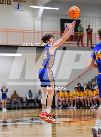Thumbnail 2 in Drew Central vs. Bergman (AAA 3A State Playoff first round) photogallery.
