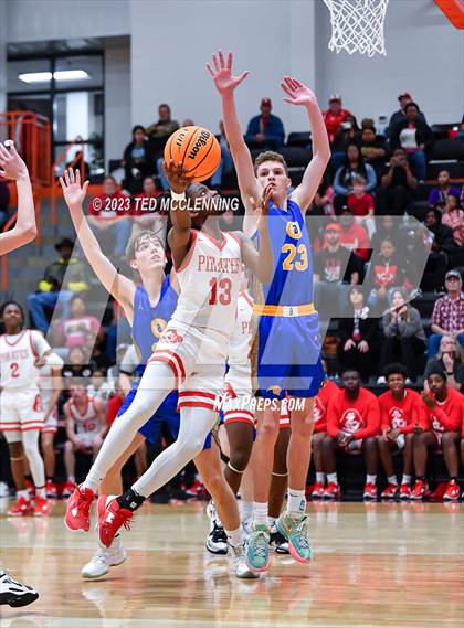 Thumbnail 2 in Drew Central vs. Bergman (AAA 3A State Playoff first round) photogallery.