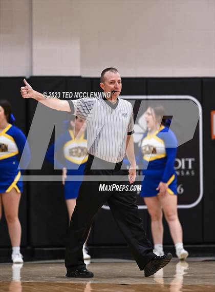 Thumbnail 3 in Drew Central vs. Bergman (AAA 3A State Playoff first round) photogallery.