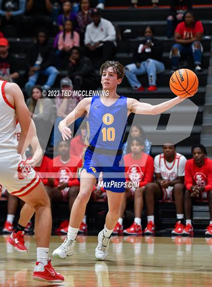 Thumbnail 3 in Drew Central vs. Bergman (AAA 3A State Playoff first round) photogallery.