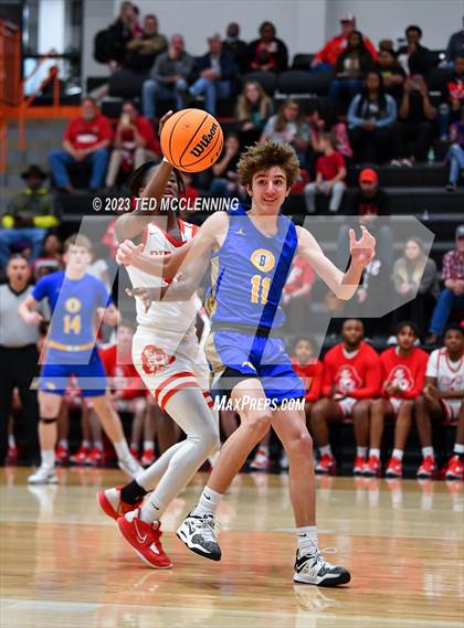 Thumbnail 1 in Drew Central vs. Bergman (AAA 3A State Playoff first round) photogallery.