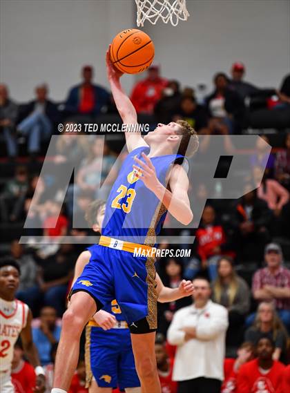 Thumbnail 1 in Drew Central vs. Bergman (AAA 3A State Playoff first round) photogallery.