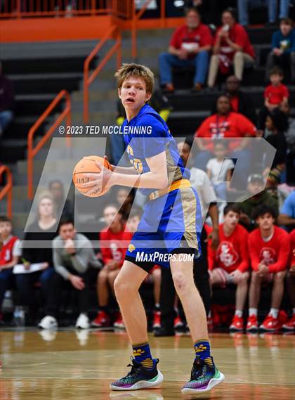Thumbnail 2 in Drew Central vs. Bergman (AAA 3A State Playoff first round) photogallery.