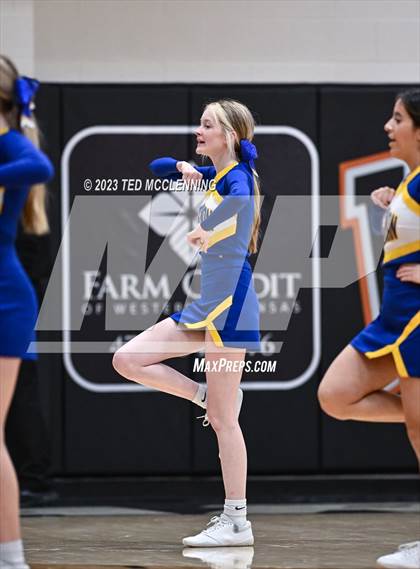 Thumbnail 1 in Drew Central vs. Bergman (AAA 3A State Playoff first round) photogallery.