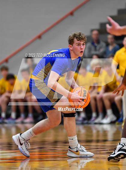 Thumbnail 3 in Drew Central vs. Bergman (AAA 3A State Playoff first round) photogallery.