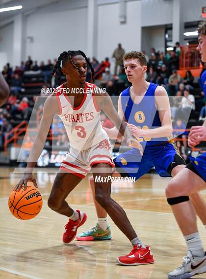 Thumbnail 3 in Drew Central vs. Bergman (AAA 3A State Playoff first round) photogallery.