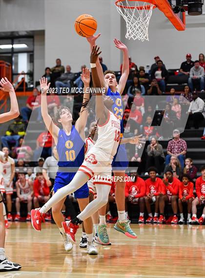 Thumbnail 3 in Drew Central vs. Bergman (AAA 3A State Playoff first round) photogallery.
