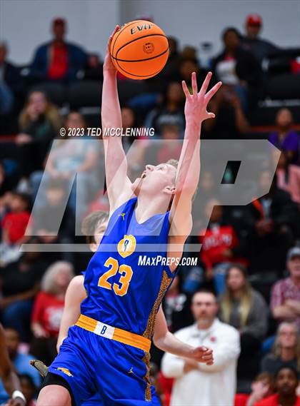 Thumbnail 2 in Drew Central vs. Bergman (AAA 3A State Playoff first round) photogallery.