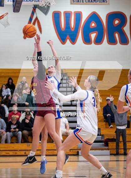 Thumbnail 3 in Westlake vs. Esperanza (CIF SS Division 1 Round 1) photogallery.