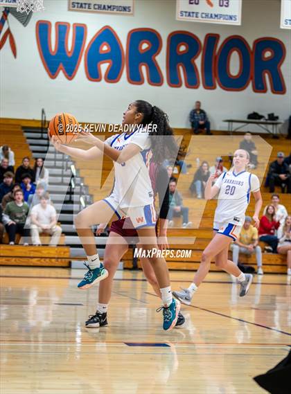 Thumbnail 2 in Westlake vs. Esperanza (CIF SS Division 1 Round 1) photogallery.