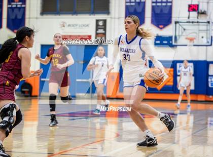 Thumbnail 2 in Westlake vs. Esperanza (CIF SS Division 1 Round 1) photogallery.