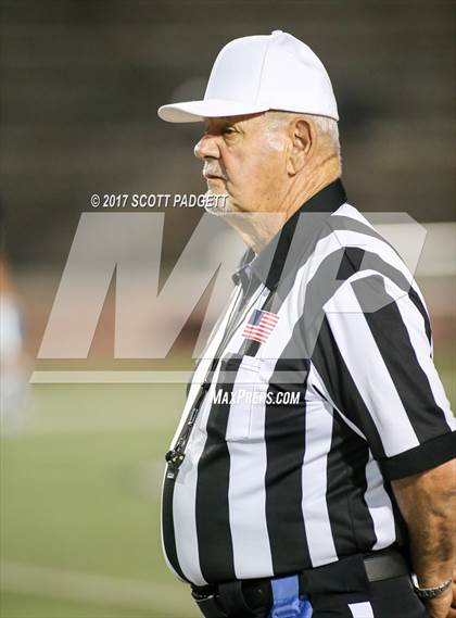 Thumbnail 1 in Great Oak @ Murrieta Valley photogallery.