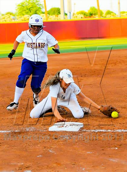 Thumbnail 1 in Ironwood Ridge vs. Sunrise Mountain (AIA D2 Final) photogallery.