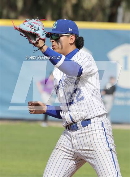 Thumbnail 3 in Santana @ Eastlake photogallery.