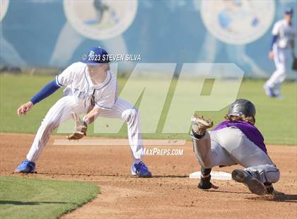 Thumbnail 2 in Santana @ Eastlake photogallery.