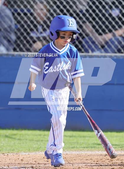 Thumbnail 3 in Santana @ Eastlake photogallery.