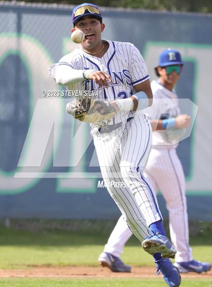 Thumbnail 2 in Santana @ Eastlake photogallery.