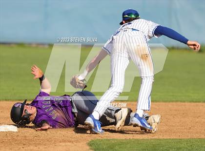 Thumbnail 2 in Santana @ Eastlake photogallery.