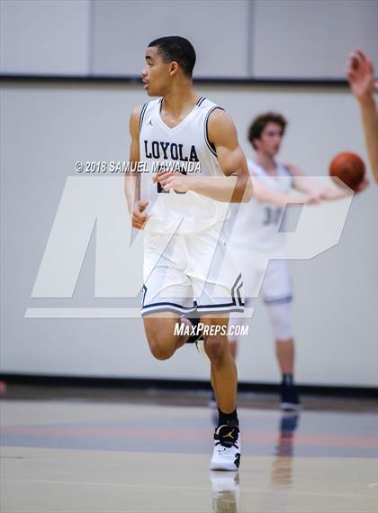 Thumbnail 3 in El Camino Real vs Loyola (17th Annual Rose City Round ball Classic) photogallery.