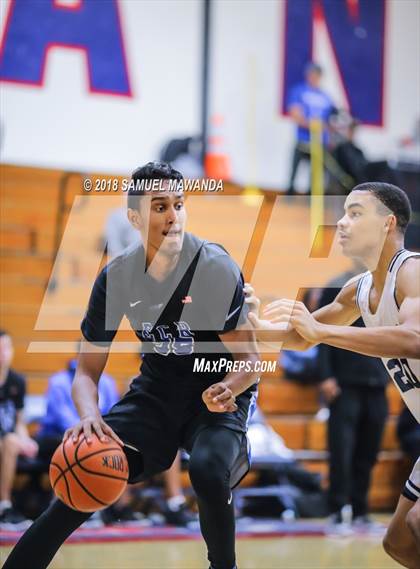 Thumbnail 2 in El Camino Real vs Loyola (17th Annual Rose City Round ball Classic) photogallery.