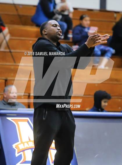 Thumbnail 3 in El Camino Real vs Loyola (17th Annual Rose City Round ball Classic) photogallery.