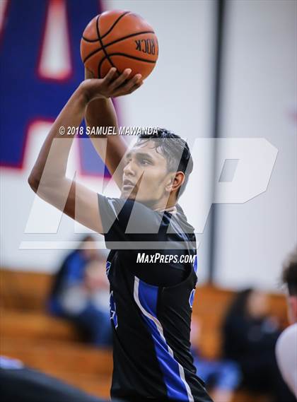 Thumbnail 1 in El Camino Real vs Loyola (17th Annual Rose City Round ball Classic) photogallery.