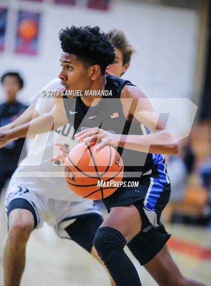 Thumbnail 1 in El Camino Real vs Loyola (17th Annual Rose City Round ball Classic) photogallery.