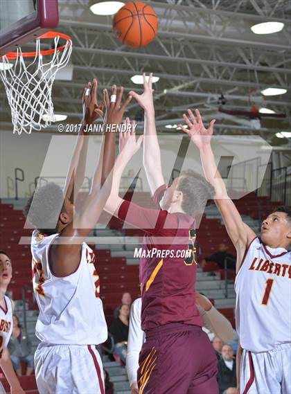 Thumbnail 3 in Liberty vs. Simi Valley (Rancho Mirage Holiday Invitational) photogallery.