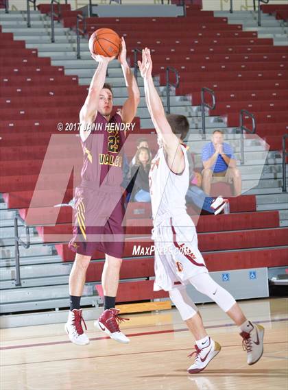 Thumbnail 3 in Liberty vs. Simi Valley (Rancho Mirage Holiday Invitational) photogallery.