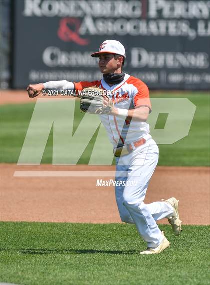 Thumbnail 1 in Cherokee vs Shawnee photogallery.