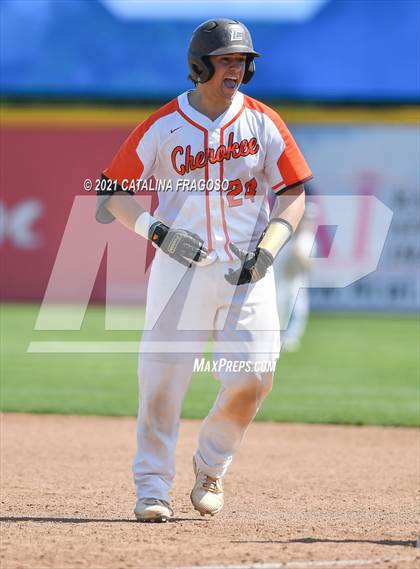 Thumbnail 1 in Cherokee vs Shawnee photogallery.
