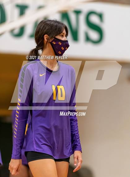 Thumbnail 1 in Jack Britt vs. Pine Forest photogallery.